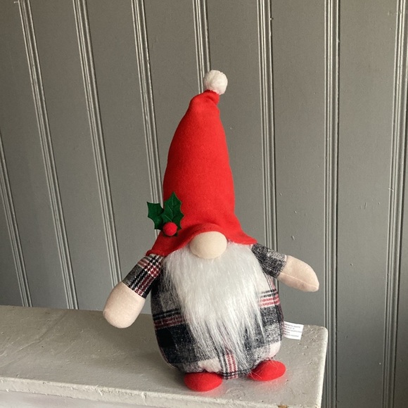 NWT- 16” Adorable Red Hat- Black, White & Red Plaid- Holiday Gnome Decorations - Picture 13 of 17